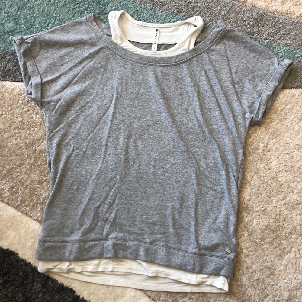 Fabletics gray short sleeve shirt
